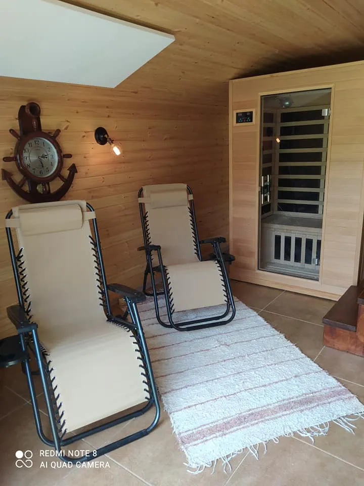 Mözsi Apartman — fürdőszoba